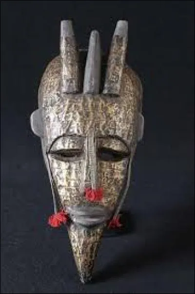 Dans la mythologie du Mali, comment appelle-t-on Dieu ?