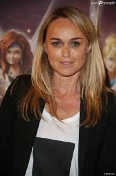 Et on termine ce quiz par une animatrice de télévision et de radio, née à Chartres, le 16 septembre 1970, Cécile de Ménibus, de son vrai nom Cécile Moharic. Avec quel animateur a-t-elle co-animé, sur TF1, de 2003 à 2008, une émission, restée célèbre pour son fauteuil rouge où les invités étaient interviewés ?