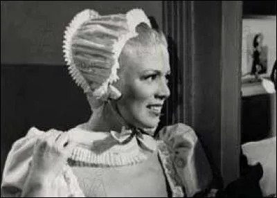 Qui est, au d&eacute;but du film, la petite amie de Max ?