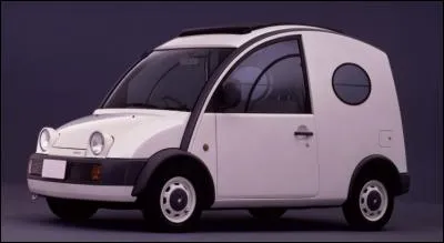 Honnêtement, trouvez-vous un sens à cette Nissan ..... ?