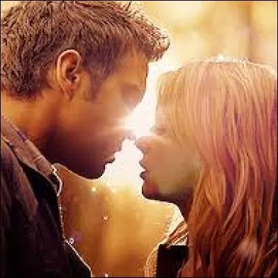 Pourquoi Cassie refuse-t-elle de sortir avec Adam ?