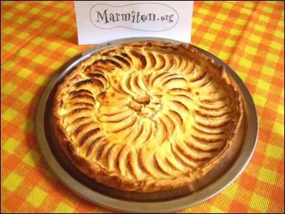 Aude nous a fait une jolie tarte aux pommes.