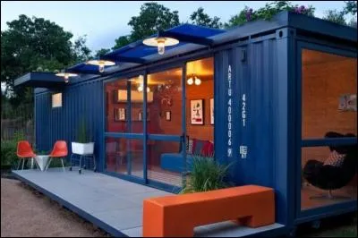 Par contre, ce container réaménagé est proposé entre 1 000 et 4 000  ! Combien d'appartements vides y a-t-il en France ?