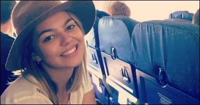 Quel aâge a-t-elle en 2015 ?