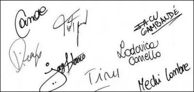 Une personne collectionne les autographes et les dédicaces. C'est un...