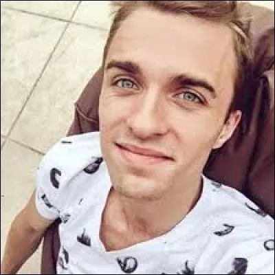 Internet - Quelle est la spécialité du youtubeur Squeezie ?
