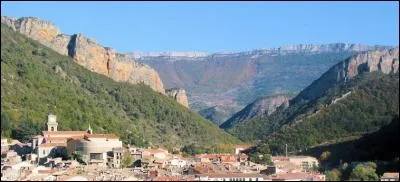 Trouvez le département avec ces 4 villes - Aiglun, Allons, Allos, Aubignosc.