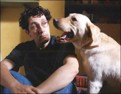 Dans le film « Didier », le labrador changé physiquement en humain devient :