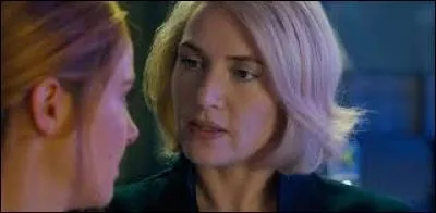 Pourquoi Jeanine veut-elle faire exécuter Beatrice ?