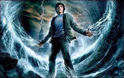 Qui est le père de Percy dans le film "Percy Jackson" ?