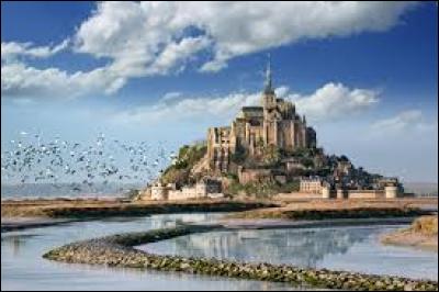 Dans quel département est situé le Mont-Saint-Michel ?