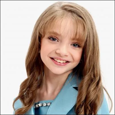 A la place de quelle fille, Sarah a-t-elle fait le solo"One heart"