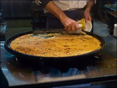 Non, ce n'est pas une danse, la "socca" ! Mais avec quelle farine se fait cette crêpe sublime et comment la cuire ?