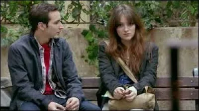 Je suis morte, battue par mon père au printemps 2013. J'ai été la petite amie de Jonas Malkavian. Je suis...