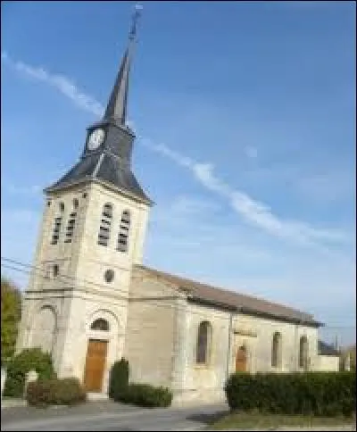 Je vous emmène en Lorraine, à Heippes. Traversé par la Voie Sacrée, ce village de 73 habitants se trouve dans le département ...