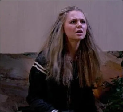 Qui est cette fille qui a joué dans un épisode des "Tag Toutous" ?