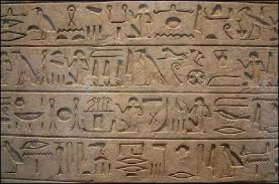 Les premiers États se forment et ... apparaît.