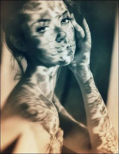 Qui chantait "Toi qui voyages, si tu la croises un jour...."