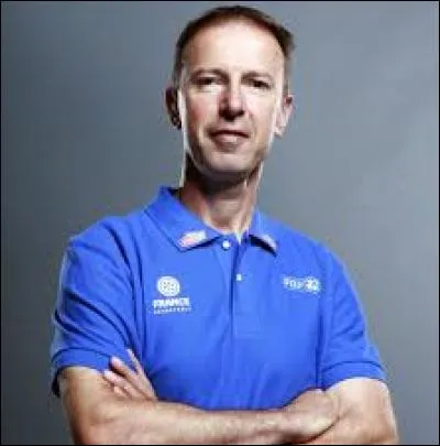 Qui est le coach de l'équipe de France masculine ?