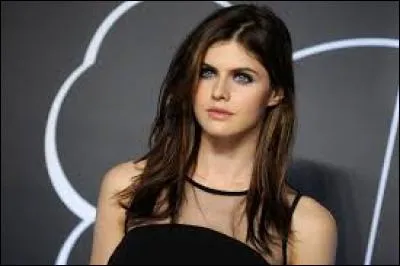 Comment cette actrice s'appelle-t-elle ?