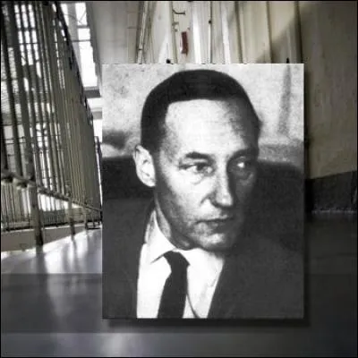 Alcoolique notoire, drogué encore plus notoire, William S Burroughs, inspirateur de la Beat Génération fera un court séjour en prison pour le meurtre de sa femme. Mais comment l'a-t-il tuée ?