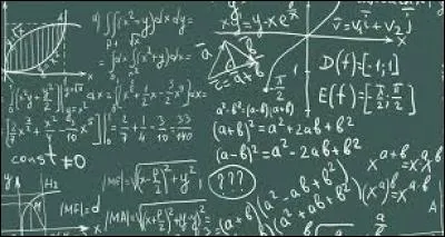 On peut simplifier l'expression "(x+7)²" par "x²+49".