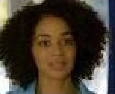 Qui Aurélie a-t-elle remplacé(e) ?