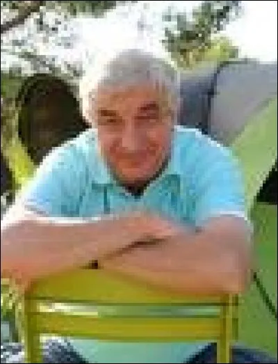 Quel est le prénom du bras droit de Tom ?