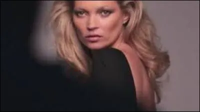 En 2002, Kate Moss a eu une petite fille avec Johnny Depp, Lila Grace.