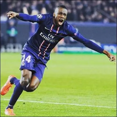 Quel est ce joueur de foot qui joue au Paris Saint-Germain et qui porte le titre d'une musique connue ?