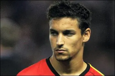 Quel est ce joueur de foot qui joue à Manchester City ?