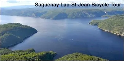C'est le 3e plus grand lac du Québec mais, sûrement le plus légendaire si ce n'est que pour ses habitants colorés et à la “parlure” originale sans oublier leur accent du terroir. C'est le lac St-Jean dont on peut faire le tour à bicyclette pour une “virée” de... (la question chiffre du quiz)
