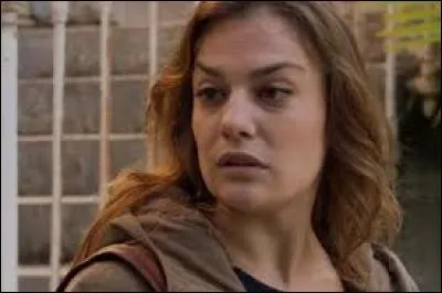 Quel professeur fit son entrée au lycée Scotto en même temps ?