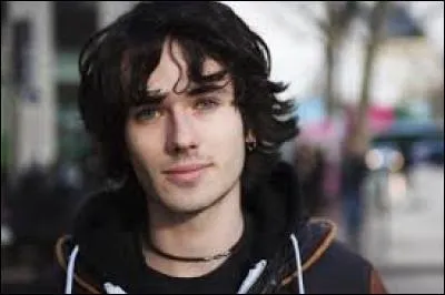 Et le fils d'Héléna est :