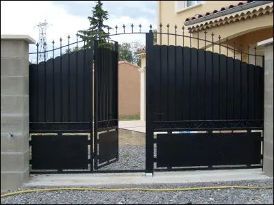 Complétez - Un portail, des...