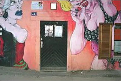 Dans quel pays trouve-t-on la salle du Bikini Test ?