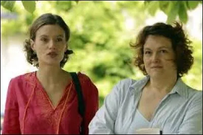 "La grande fille". Maintenant, c'est...