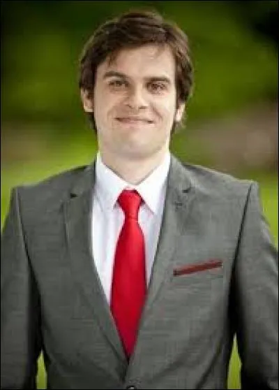 Quel est le nom du père du bébé de Charlotte ?