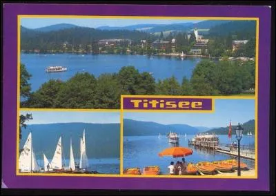 Vos amis se relaxent au milieu d'un paysage bucolique et prennent le temps de vous écrire un petit mot depuis :