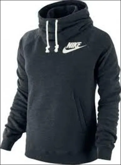 Un pull coûte 20 euros. Son prix est soldé de 10% puis augmente de 10%. Son nouveau prix est donc 20 euros.