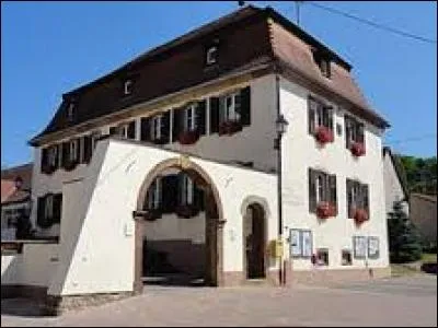 Lochwiller est un village Bas-Rhinois situ&eacute; en r&eacute;gion ...