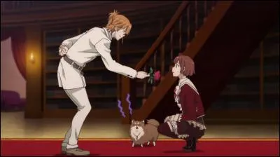 Pourquoi Roen grogne-t-il à l'approche d'Urie ?