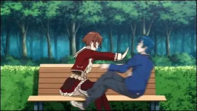 Pourquoi repousse-t-elle Roen aussi violemment ?