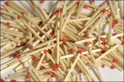 Le briquet a été créé avant les allumettes.