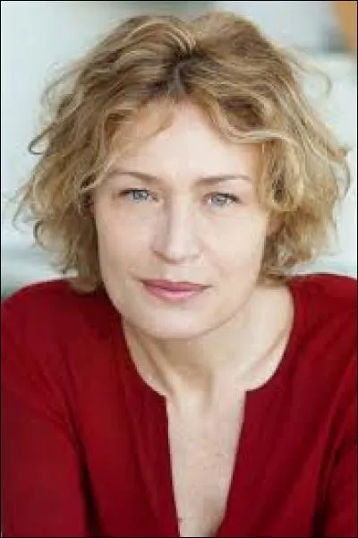 Isabelle Desplantes joue ...