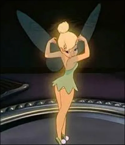 Ce n'est pas une princesse, mais elle est tout le temps jalouse de tout le monde, alors autant la mettre. C'est une petite fée qui aimerait que Peter Pan l'aime...