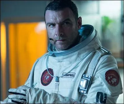 Dans quel film de science-fiction horrifique une équipe d'astronautes s'apprête-t-elle à quitter Mars après une mission de 6 mois sans encombre ?