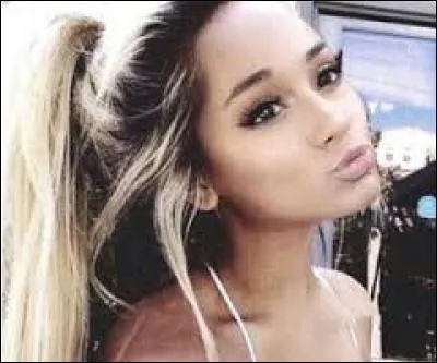 Avec qui a-t-elle chant&eacute; "Best Mistake" ?