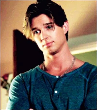 Spencer et Jason sont en réalité :