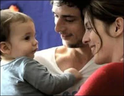 Dans le film "La guerre est déclarée", de quelle maladie le fils de Roméo et de Juliette est-il atteint ?